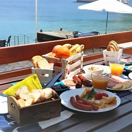 . Calme * Symi