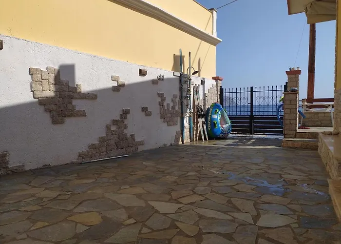 Holiday home . Calme Symi