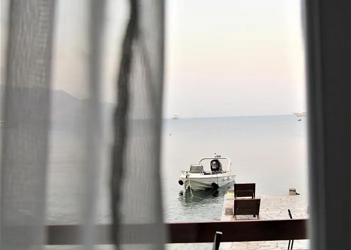 別荘 . Calme シミ